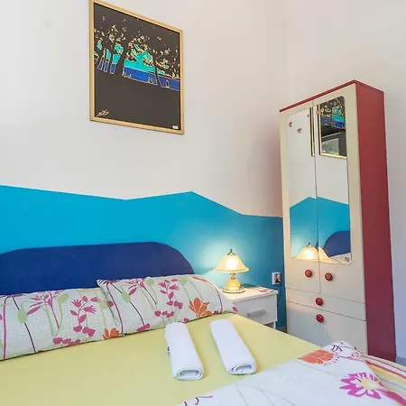 Laura Apartman Blace