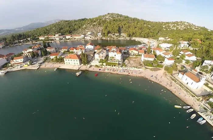 Apartman Laura *