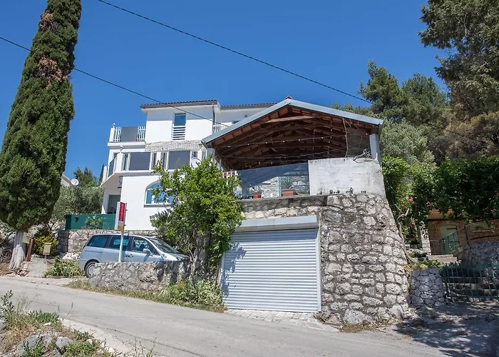 Laura Apartman