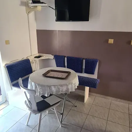 Laura Apartment