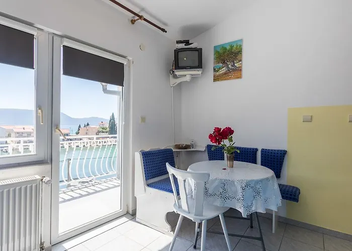 Laura 아파트 블라체